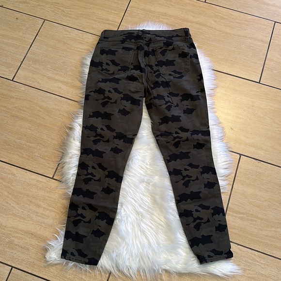 L’Agence Margot Skinny High Rise in Camo Stone Jeans - Picture 8 of 10